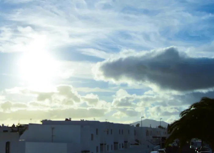 Lava Nomad * Puerto del Carmen (Lanzarote)